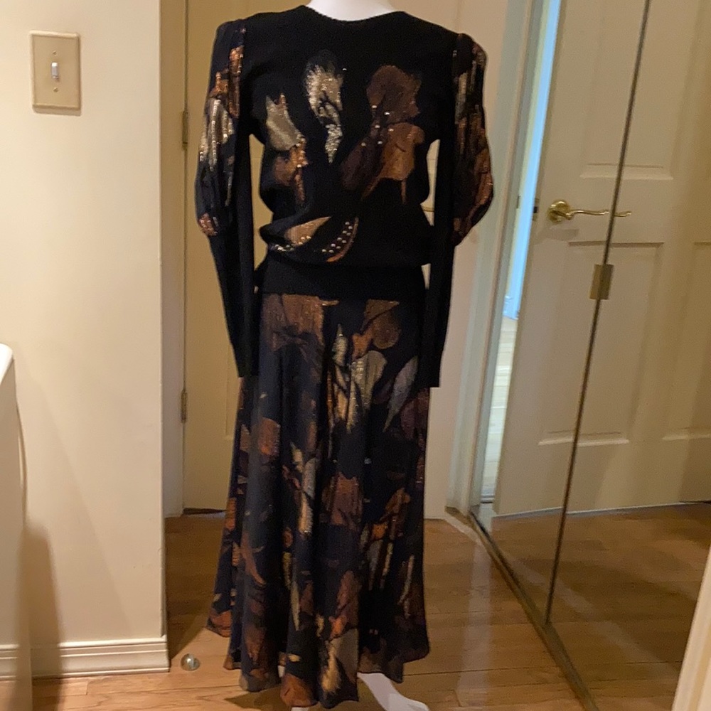Two piece skirt and sweater set